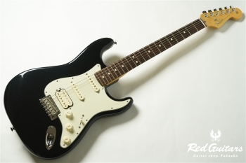 American Deluxe Stratocaster Plus HSS - Mystic Black